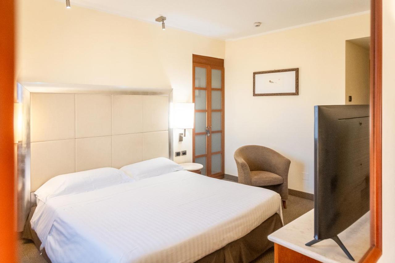 Hotel Airone