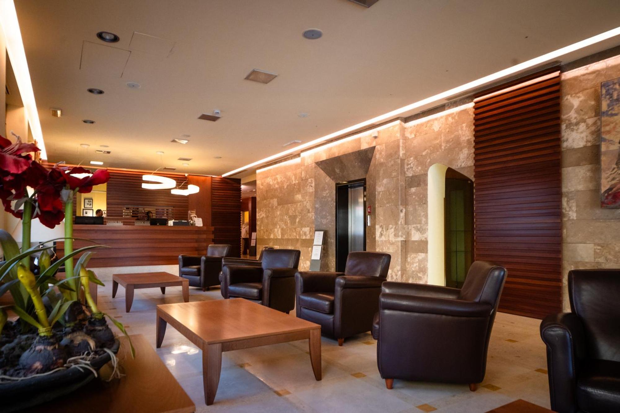 Airone - Ombrellone Incluso Al Bagno Dolce A Marina Dal 1 Giugno Al 15 Settembre 4* Grosseto